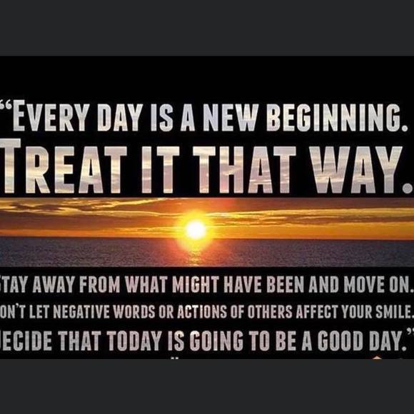 Meet your Posher, Nicole - Picture 1 of 1